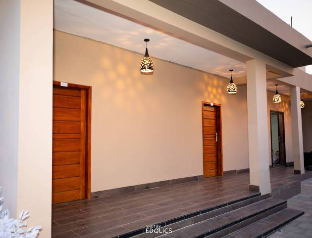 ER Eent Centre (206)